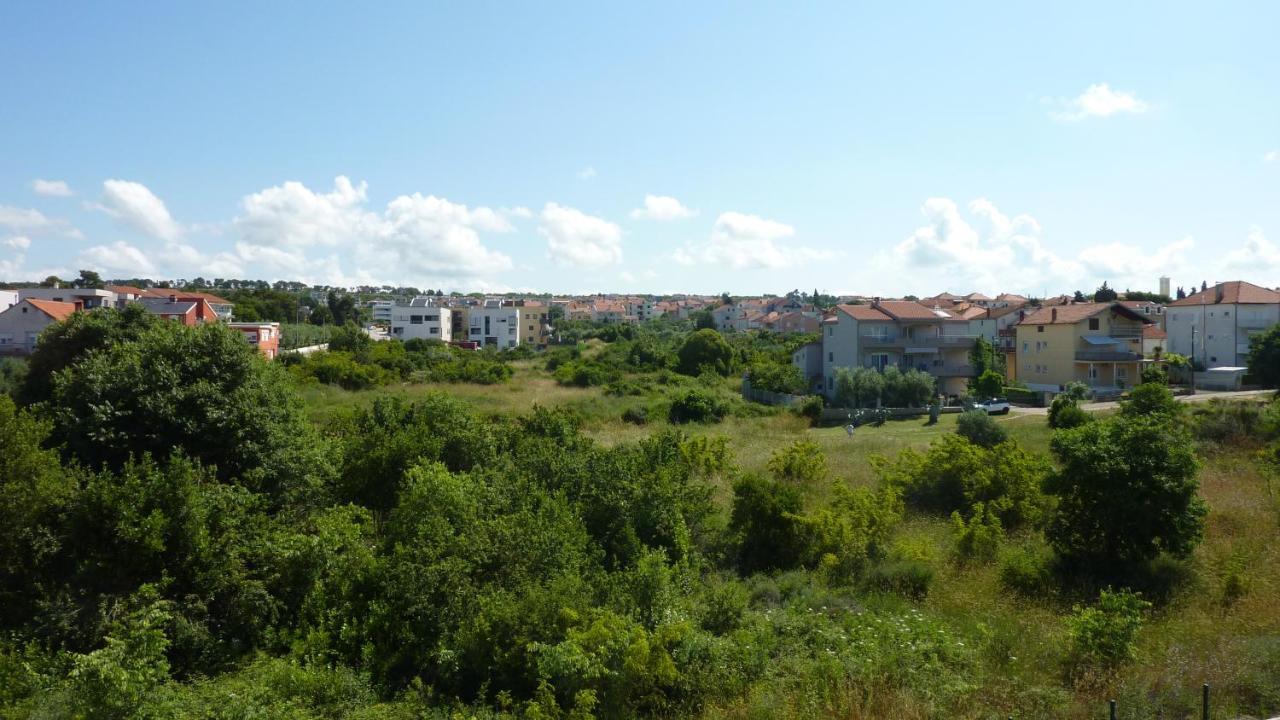 Apartment Jere With Private Parking Zadar Exteriör bild