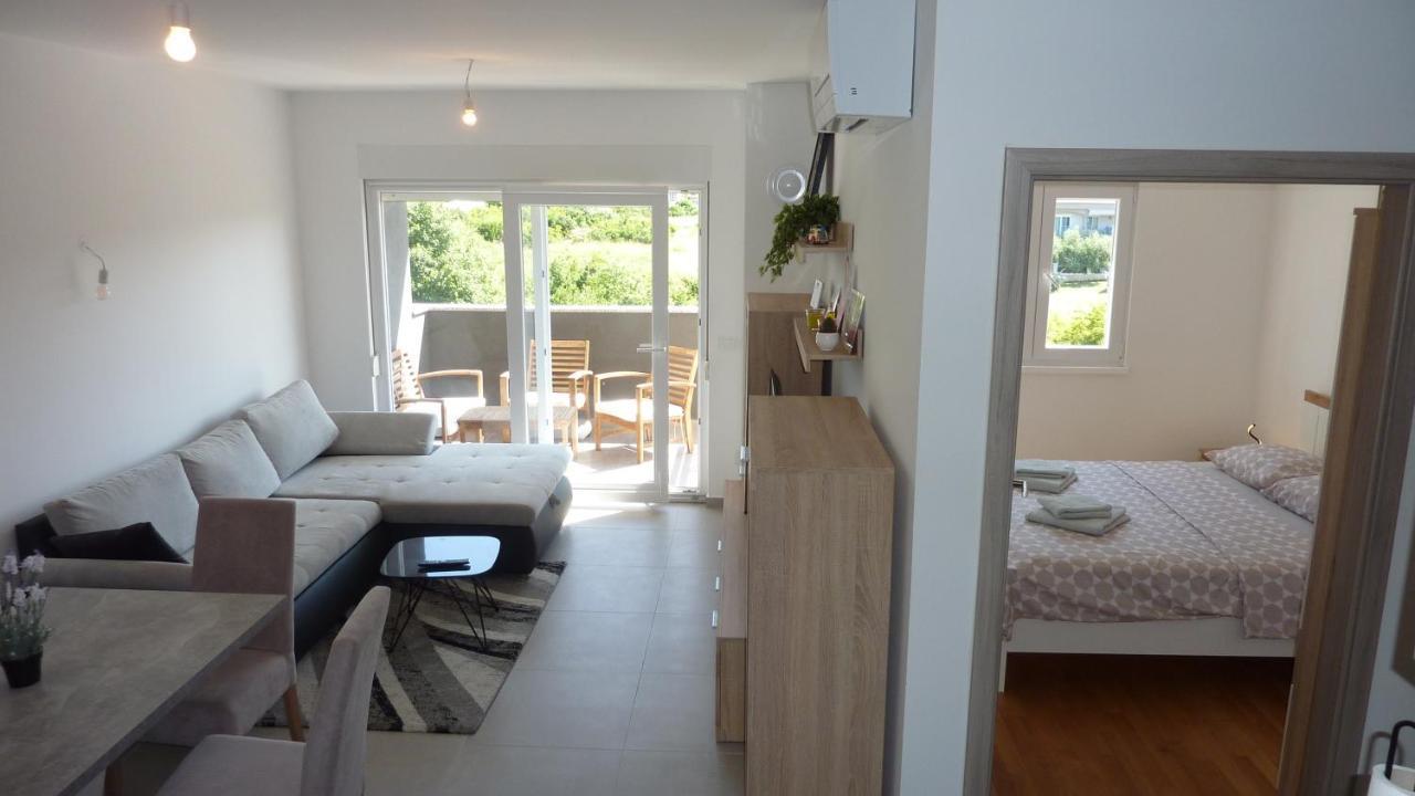 Apartment Jere With Private Parking Zadar Exteriör bild